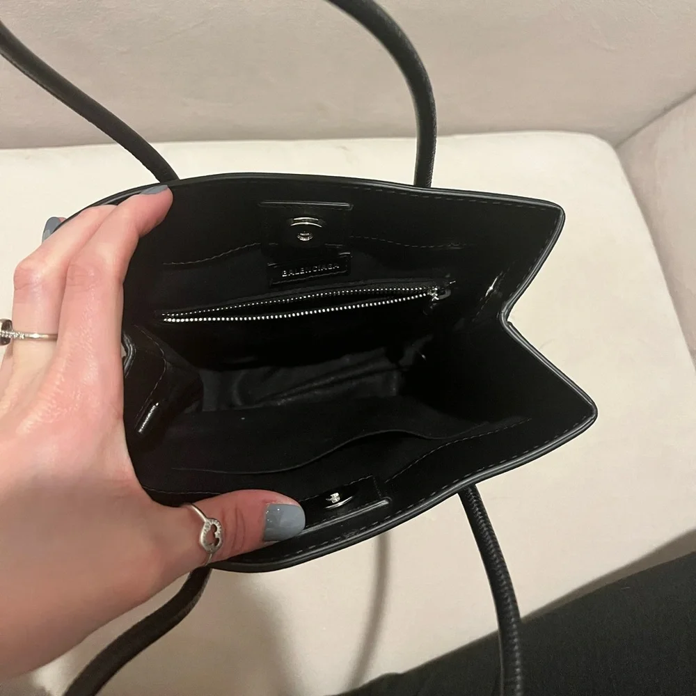 Balenciaga black top handle bag - Picture 3 of 10